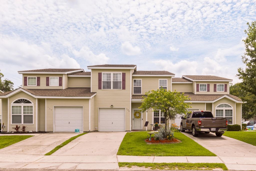 102 Spanish Oaks Lane, Ladson, SC 29456