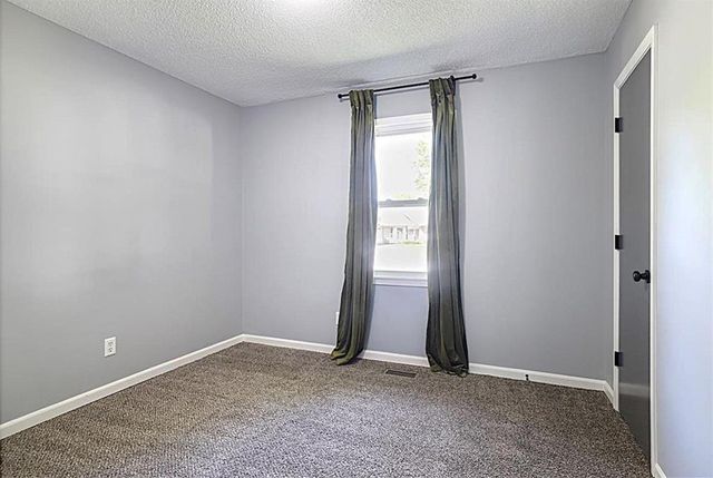700 Lark Street, Raymore, MO 64083