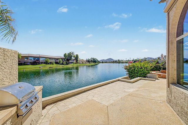 8407 E Del Camino Drive, Scottsdale, AZ 85258