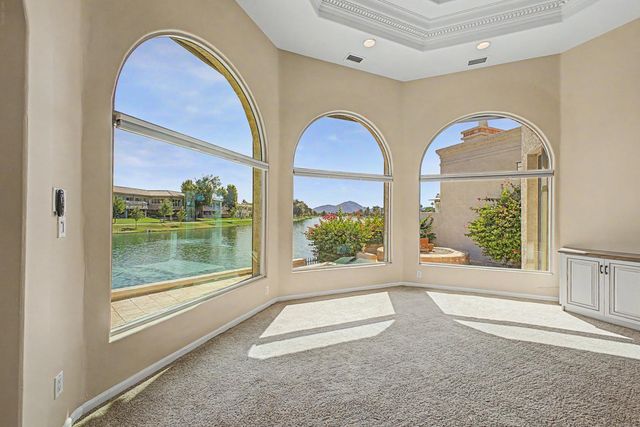 8407 E Del Camino Drive, Scottsdale, AZ 85258