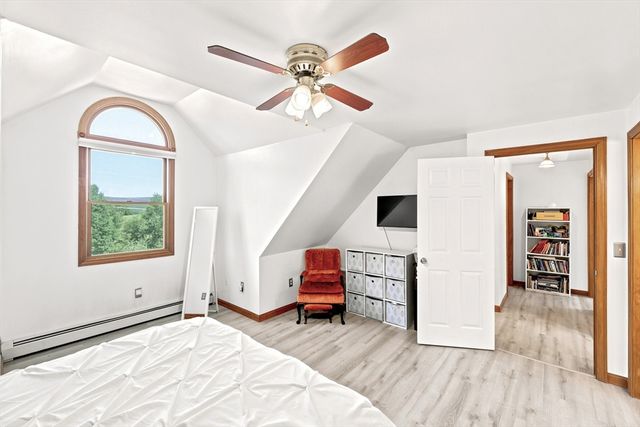 274 Strong St, Amherst, MA 01002