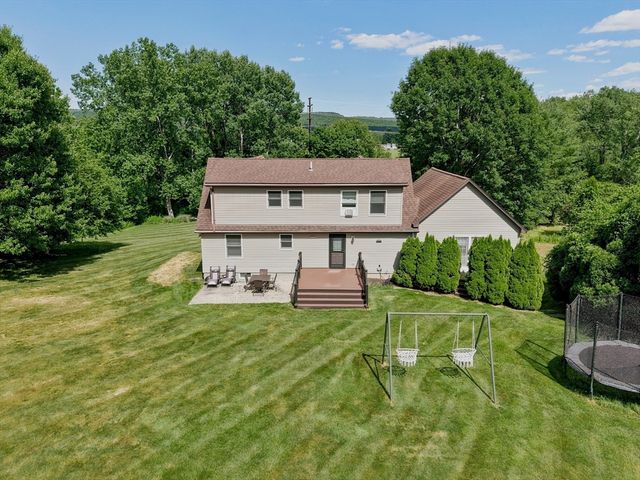 274 Strong St, Amherst, MA 01002