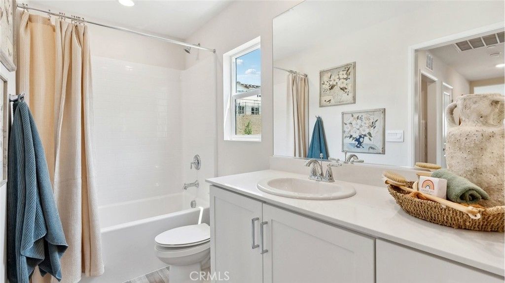 Image 22 of property listing at 11452 Forge Road, Corona, CA 92883