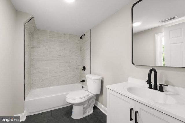 1551 S MAIN RD, Vineland, NJ 08360