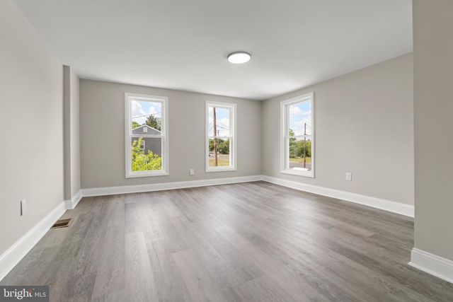 1551 S MAIN RD, Vineland, NJ 08360