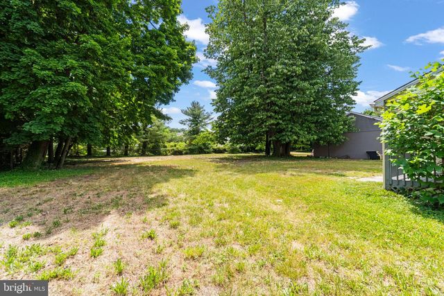 1551 S MAIN RD, Vineland, NJ 08360