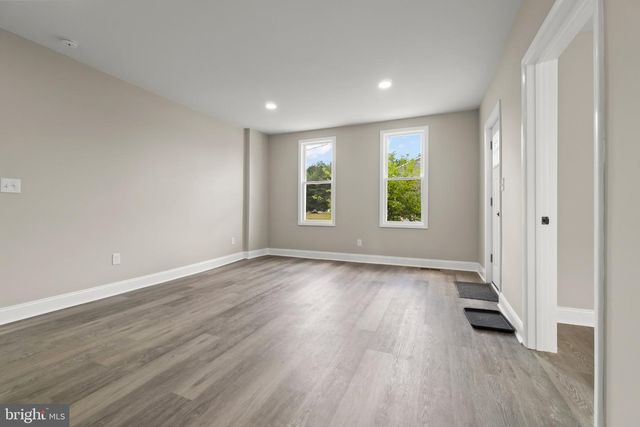 1551 S MAIN RD, Vineland, NJ 08360