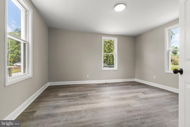 1551 S MAIN RD, Vineland, NJ 08360