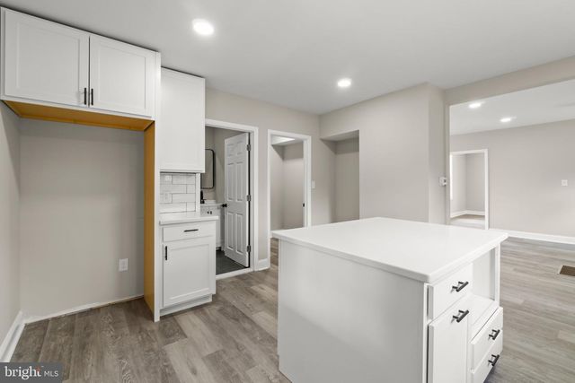1551 S MAIN RD, Vineland, NJ 08360