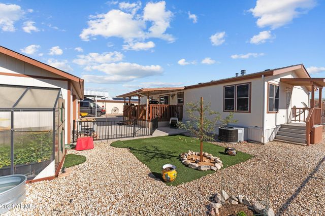 30854 S WANDERING Way, Congress, AZ 85332
