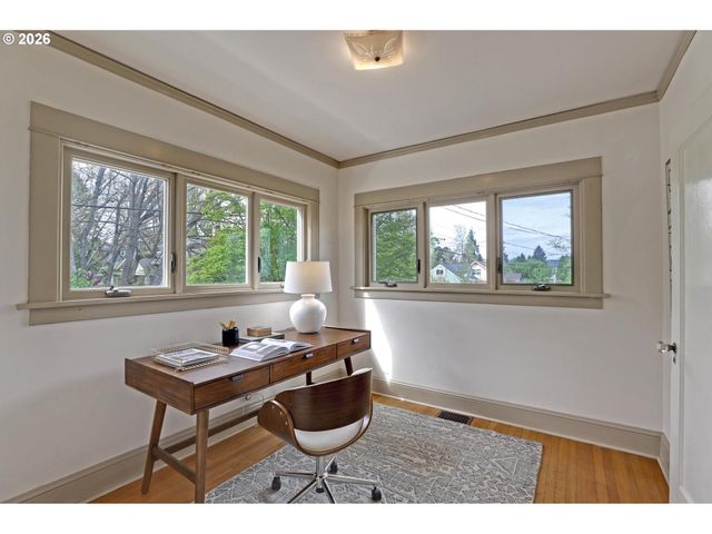 415 Ne MIRIMAR Pl, Portland, OR 97232