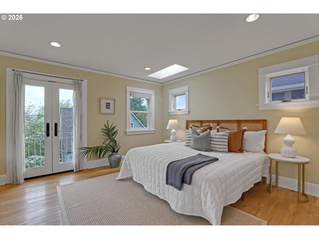 415 Ne MIRIMAR Pl, Portland, OR 97232