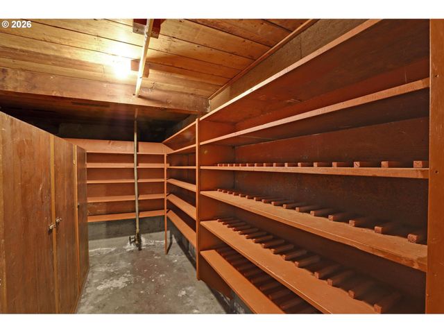 415 Ne MIRIMAR Pl, Portland, OR 97232