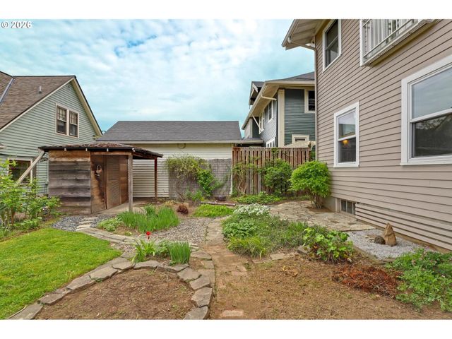 415 Ne MIRIMAR Pl, Portland, OR 97232