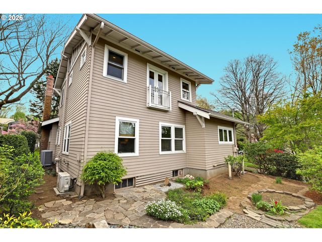 415 Ne MIRIMAR Pl, Portland, OR 97232