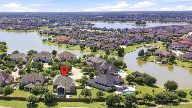 10330 Grape Creek Grove Lane, Cypress, TX 77433