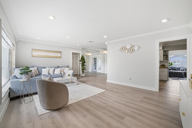 8106 NW 101st Avenue, Tamarac, FL 33321