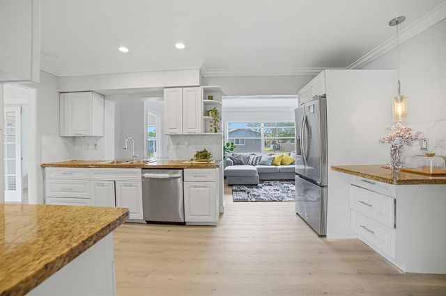 8106 NW 101st Avenue, Tamarac, FL 33321