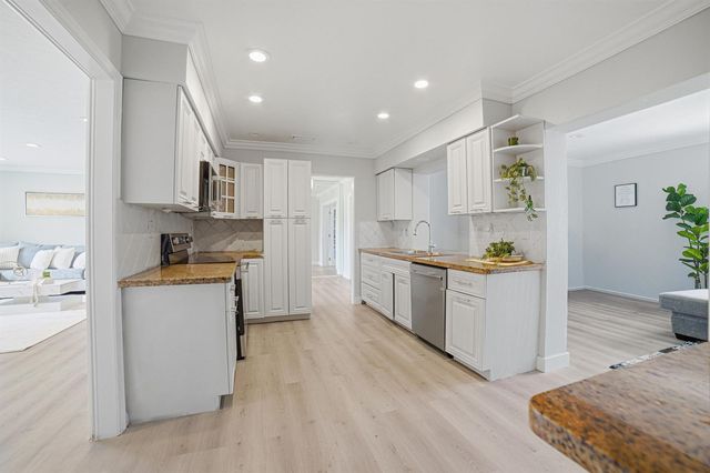 8106 NW 101st Avenue, Tamarac, FL 33321