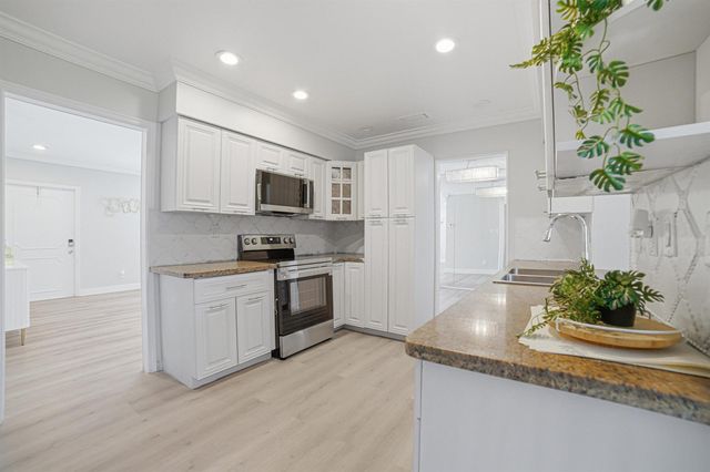 8106 NW 101st Avenue, Tamarac, FL 33321