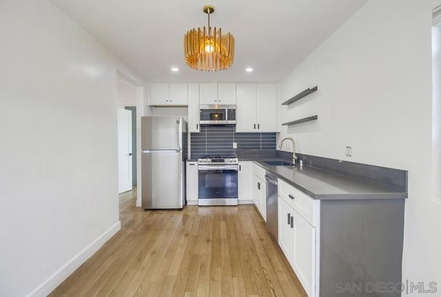 2567 69 L Street, San Diego, CA 92102