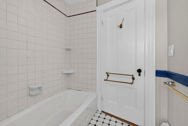 22 Berkeley St A, Reading, MA 01867