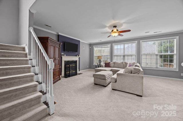 4028 Tew Court, Charlotte, NC 28270