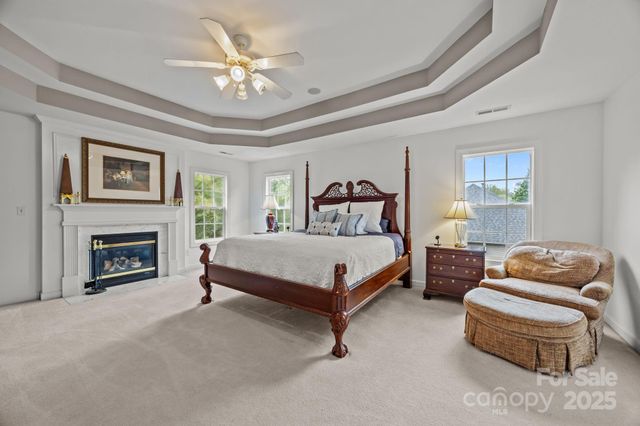 4028 Tew Court, Charlotte, NC 28270