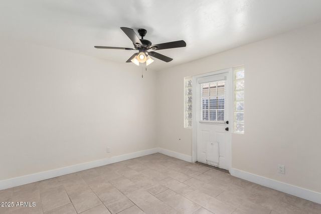 6813 E AVALON Drive Apt 1, Scottsdale, AZ 85251