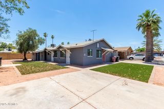 6813 E AVALON Drive Apt 1, Scottsdale, AZ 85251