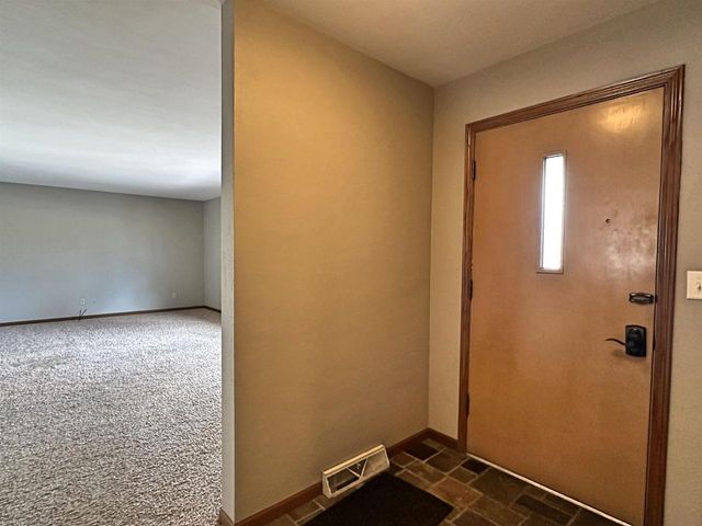 2539 N County Road E, Janesville, WI 53548