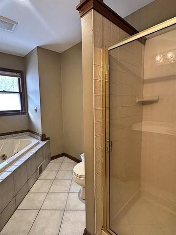 2539 N County Road E, Janesville, WI 53548