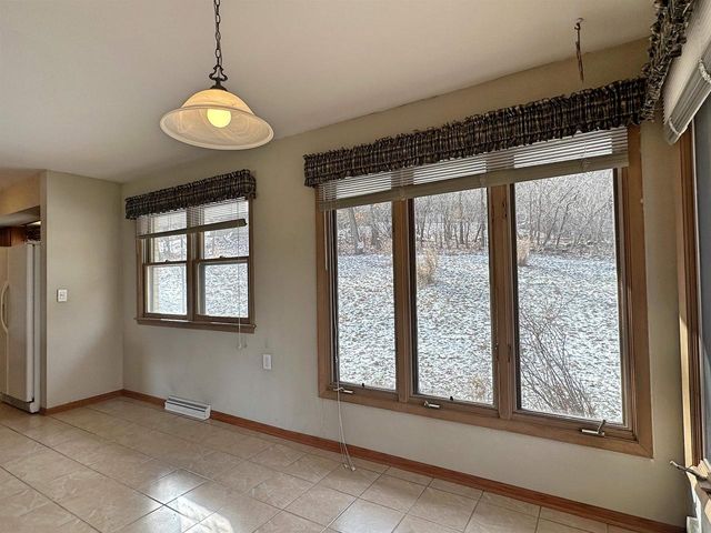 2539 N County Road E, Janesville, WI 53548