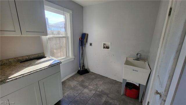 4011 Liggett Drive, Parma, OH 44134