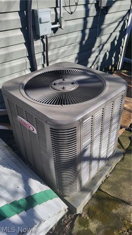 4011 Liggett Drive, Parma, OH 44134