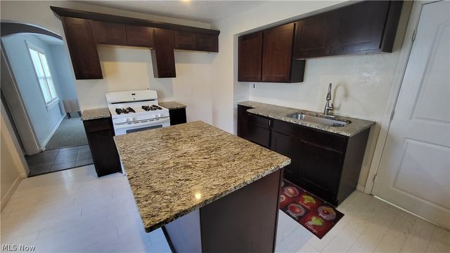 4011 Liggett Drive, Parma, OH 44134