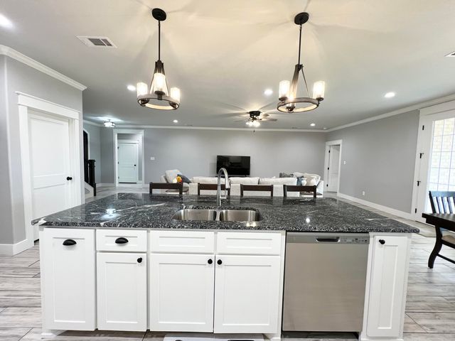 1974 Beaty Road, San Angelo, TX 76904