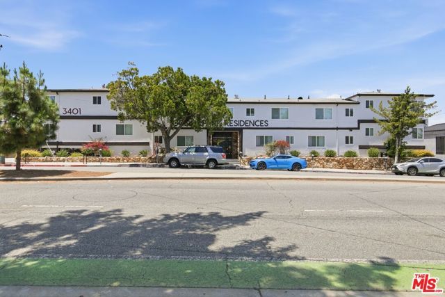 3401 Ocean Park Boulevard 104, Santa Monica, CA 90405