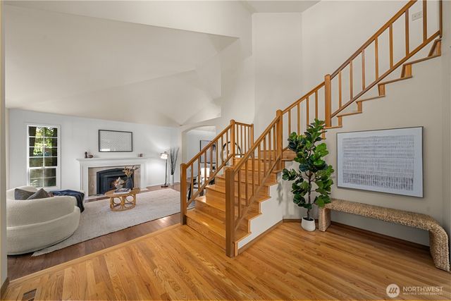25327 236th Court SE, Maple Valley, WA 98038