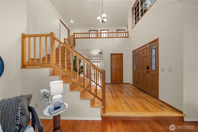 25327 236th Court SE, Maple Valley, WA 98038