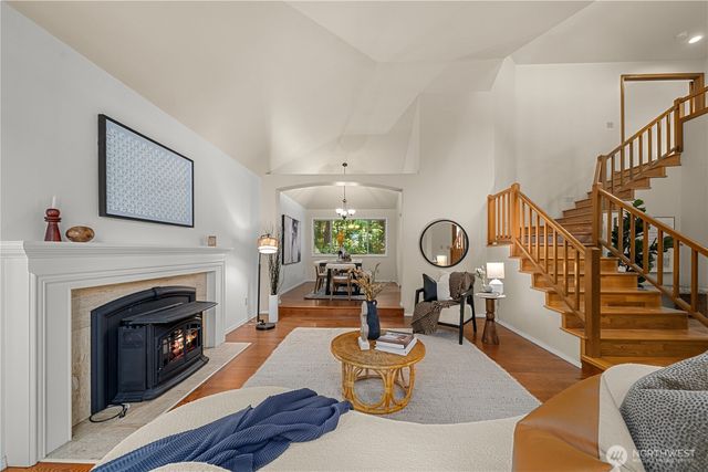 25327 236th Court SE, Maple Valley, WA 98038