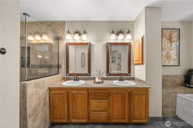 25327 236th Court SE, Maple Valley, WA 98038