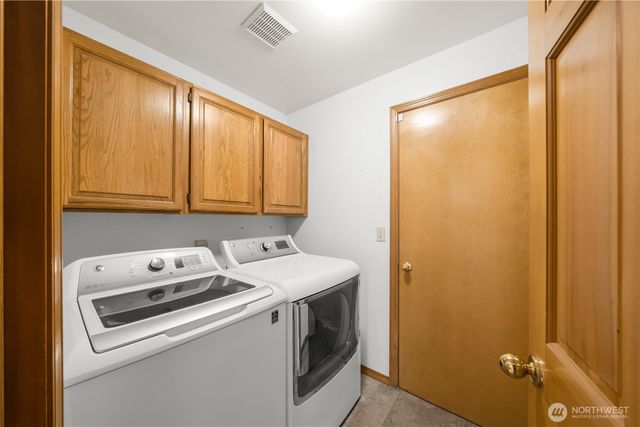 25327 236th Court SE, Maple Valley, WA 98038