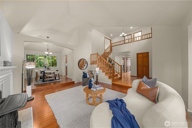 25327 236th Court SE, Maple Valley, WA 98038