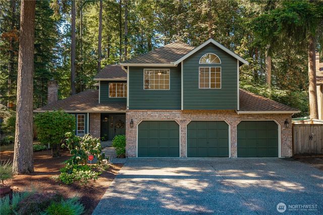 25327 236th Court SE, Maple Valley, WA 98038