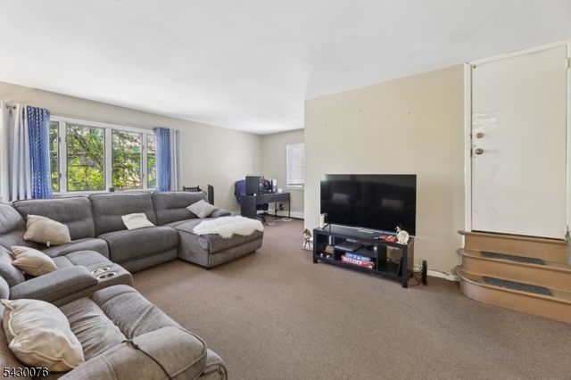 360 Rutherford Blvd, Clifton City, NJ 07014