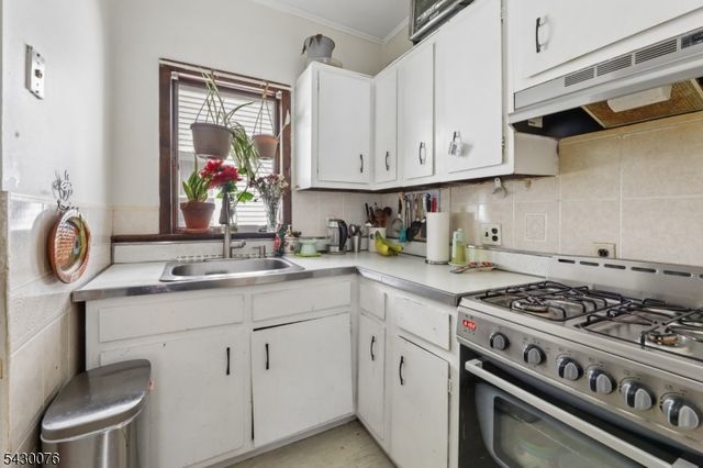 360 Rutherford Blvd, Clifton City, NJ 07014