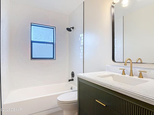 105 Powderhorn Court, Daytona Beach, FL 32119