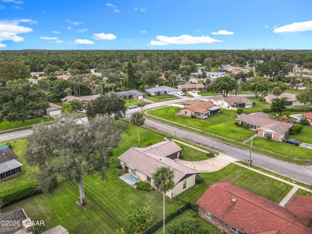 105 Powderhorn Court, Daytona Beach, FL 32119