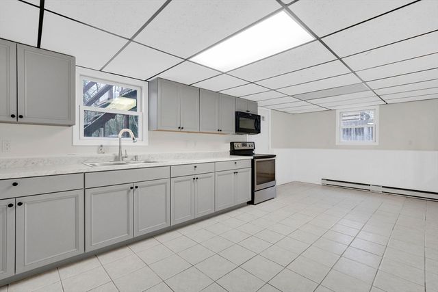 25 Fox Hill Rd, Ludlow, MA 01056